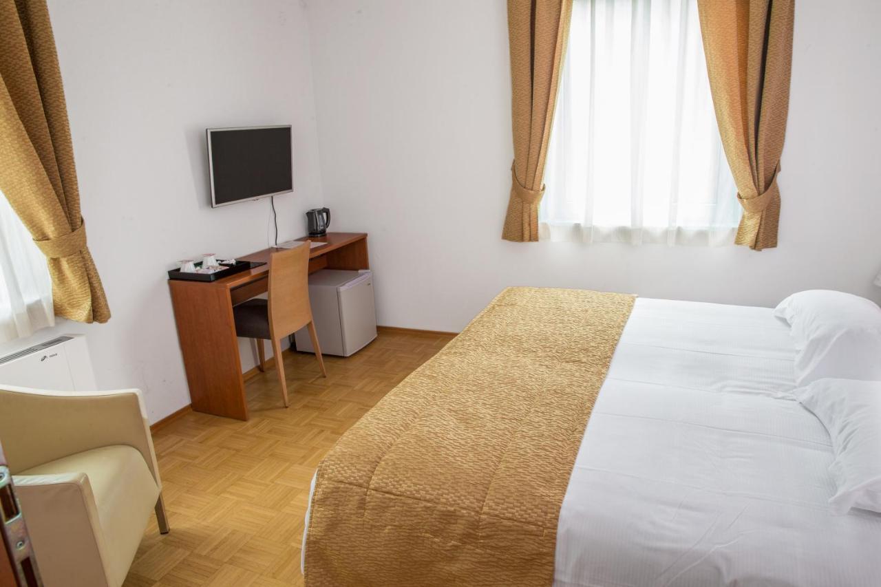 Guest Accommodation Primula Nova Gorica Eksteriør bilde